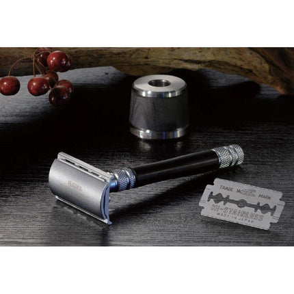 Feather WS - D2S Wood Handle Stainless Safety Razor & Stand - Made in Japan - shop.rawhair
